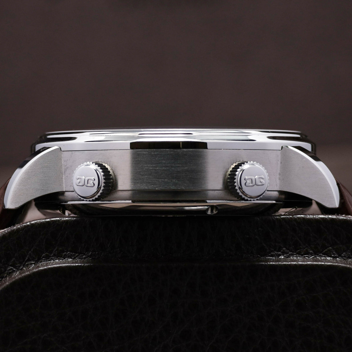 Glashutte Senator 2023 Complete 44mm Stainless Steel White With Blue Hands And Arabic Numerals Polished Stainless Steel Brown Alligator Leather Strap 18902030261