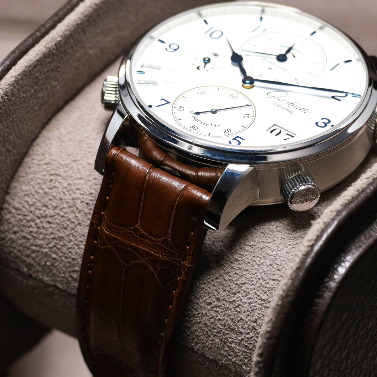 Glashutte Senator 2023 Complete 44mm Stainless Steel White With Blue Hands And Arabic Numerals Polished Stainless Steel Brown Alligator Leather Strap 18902030261