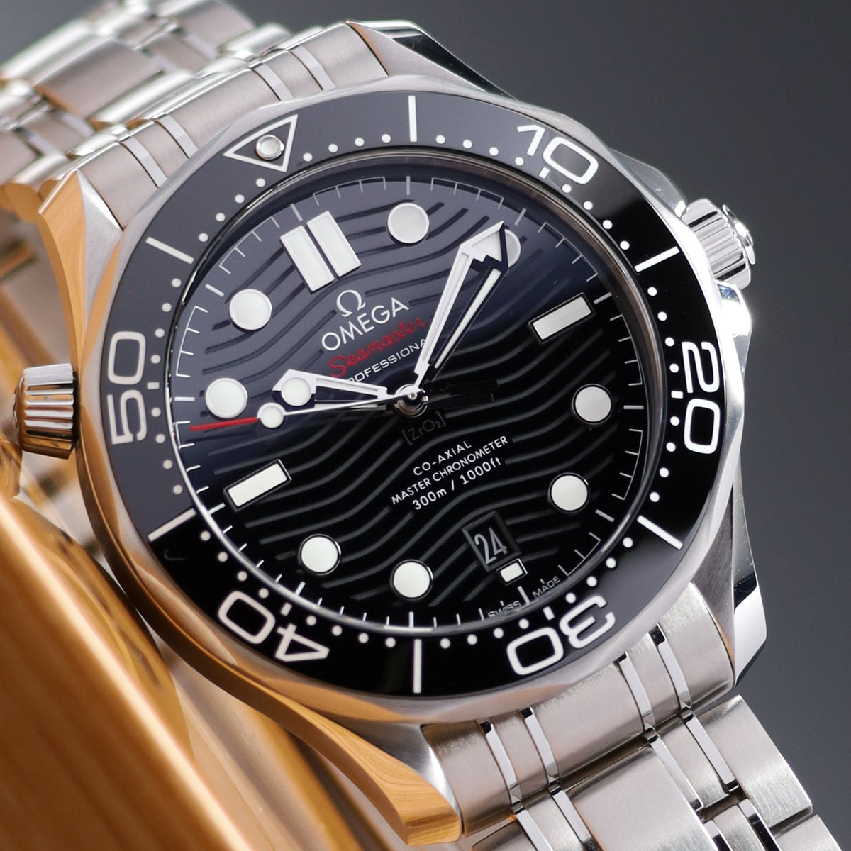 Omega Seamaster Diver 300M 2024 Complete 42mm Stainless steel Black Dial Black ceramic Bezel Stainless steel 210.30.42.20.01.001