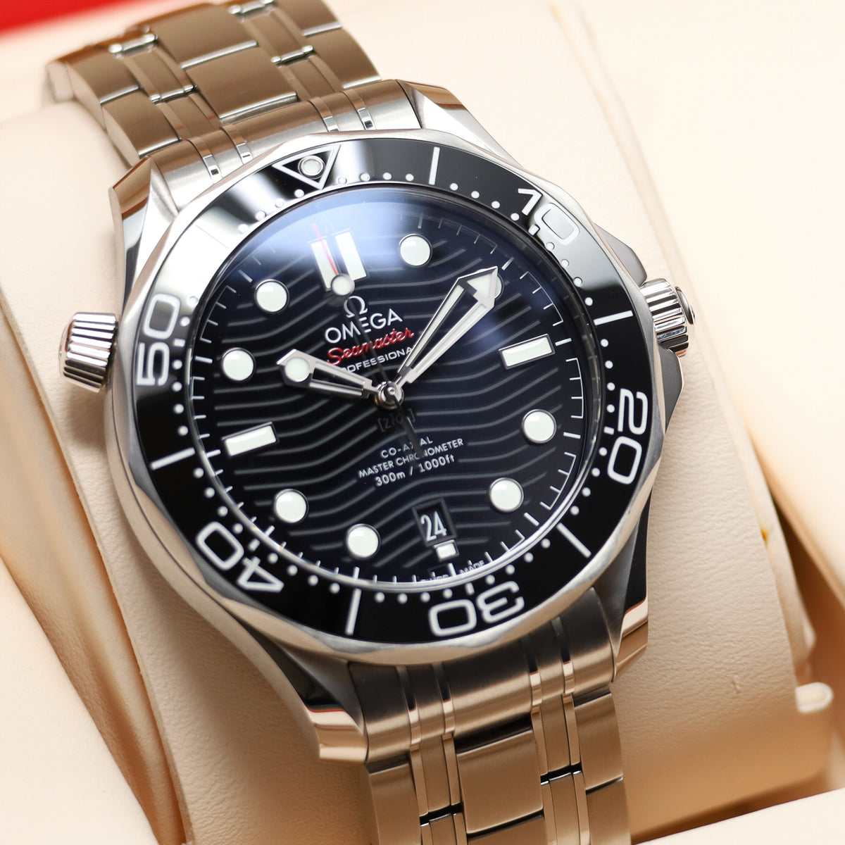 Omega Seamaster Diver 300M 2024 Complete 42mm Stainless steel Black Dial Black ceramic Bezel Stainless steel 210.30.42.20.01.001