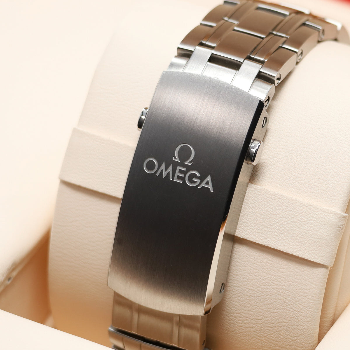 Omega Seamaster Diver 300M 2024 Complete 42mm Stainless steel Black Dial Black ceramic Bezel Stainless steel 210.30.42.20.01.001