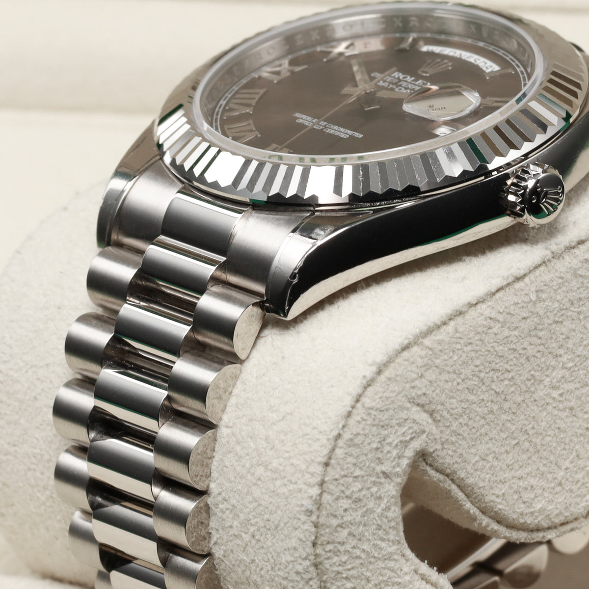 Rolex Day Date II 2011 Complete 41mm 18k White Gold Brown Dial 18k White Gold Fluted Bezel President Bracelet 218239