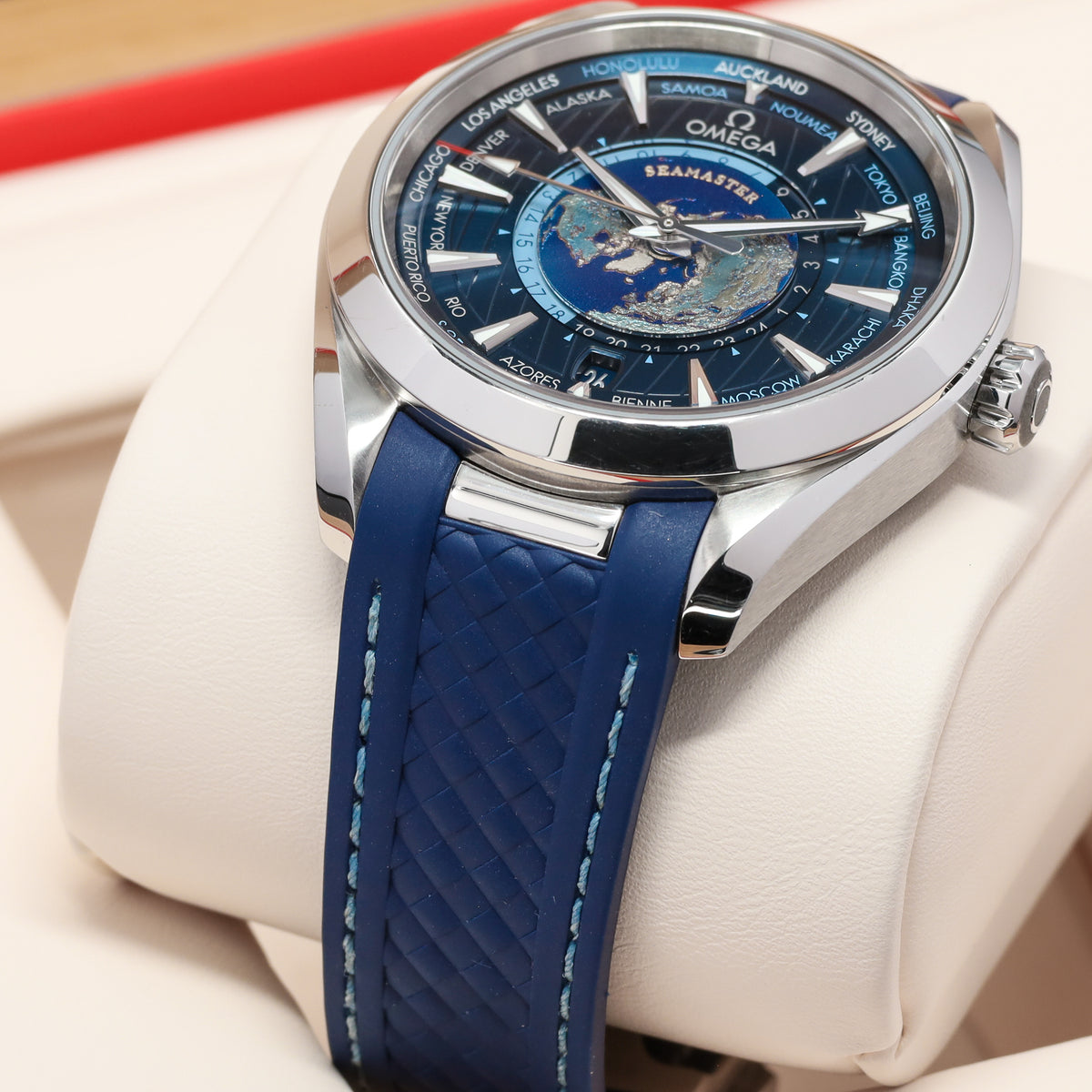 Omega Seamaster Aqua Terra Worldtimer 150m Worldtime 2022 Complete 43mm Steel Blue Dial Blue Strap GMT 220.12.43.22.03.001