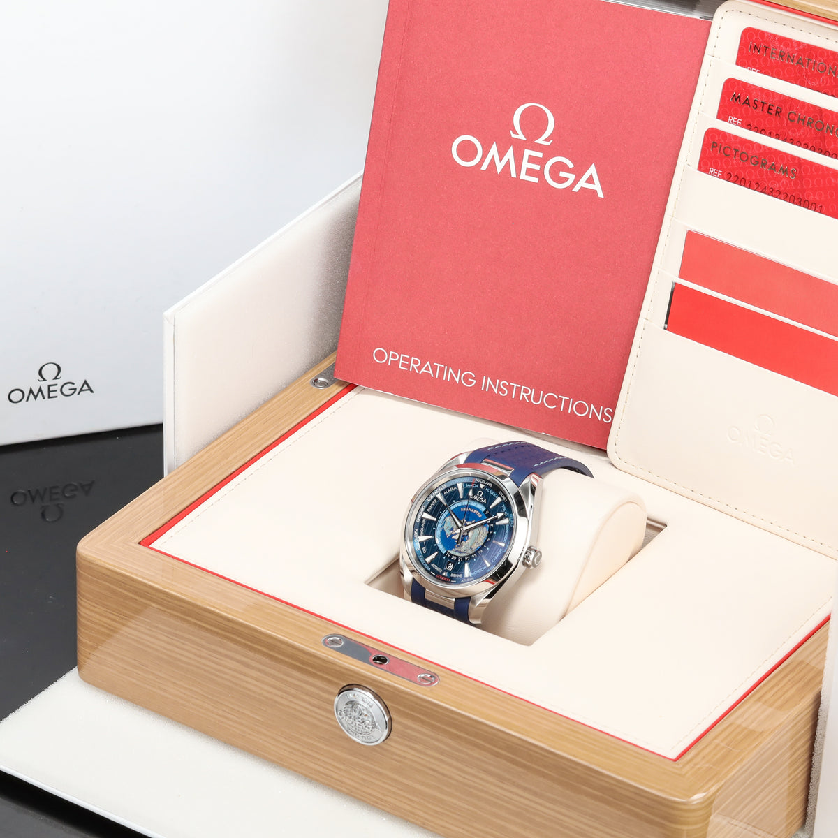Omega Seamaster Aqua Terra Worldtimer 150m Worldtime 2022 Complete 43mm Steel Blue Dial Blue Strap GMT 220.12.43.22.03.001