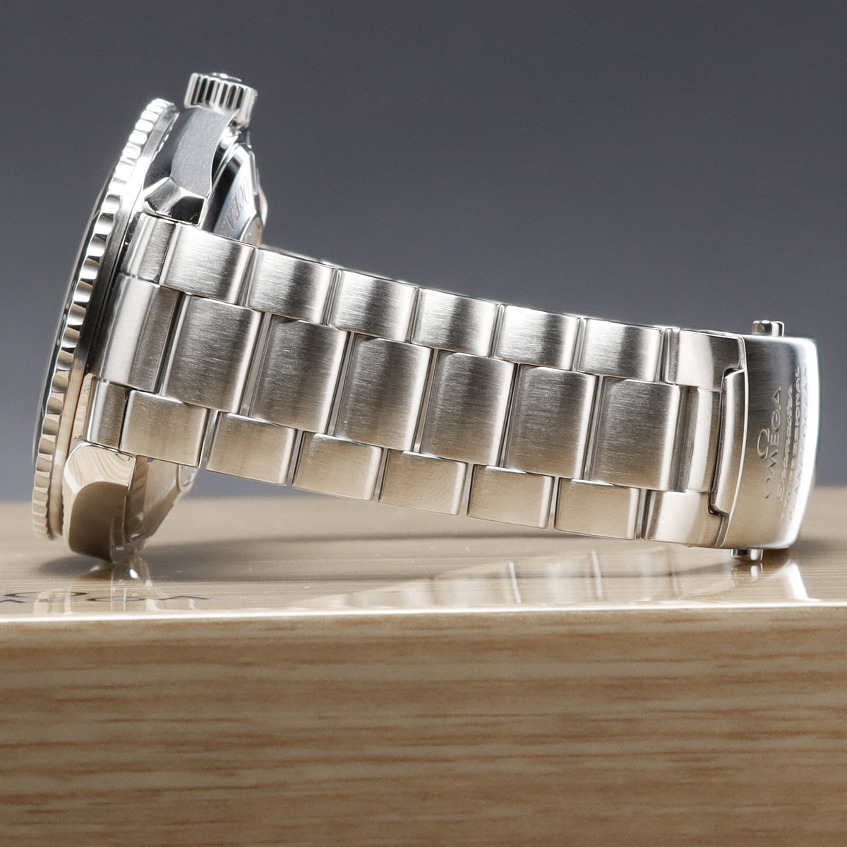 Omega Seamaster 45.5mm Stainless Steel Black Dial Black Aluminum Bezel Stainless Steel Bracelet 22005000
