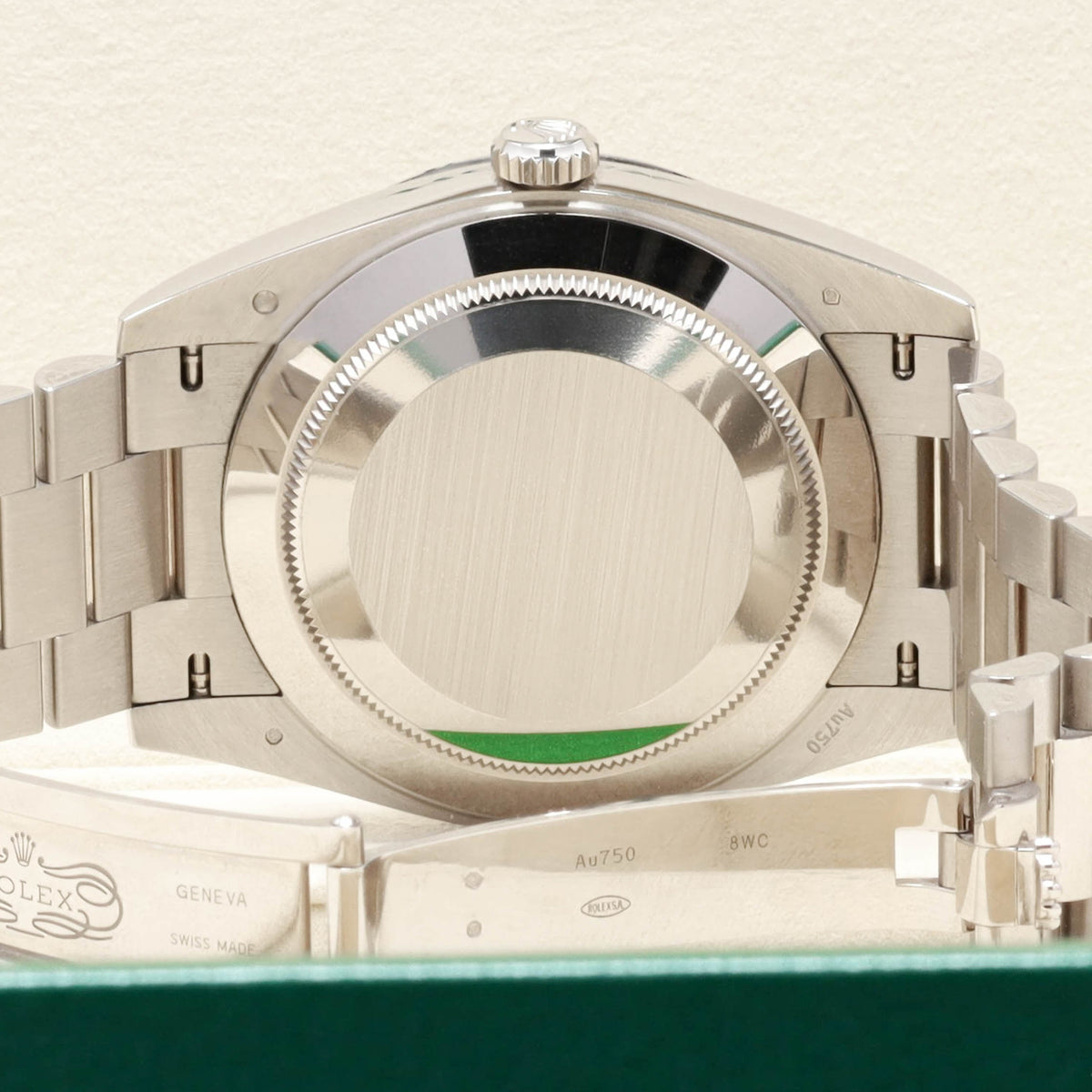 Rolex Day Date 2026 Complete 40mm 18k White Gold Bright Blue Dial 18k White Gold Fluted Bezel President Bracelet 228239