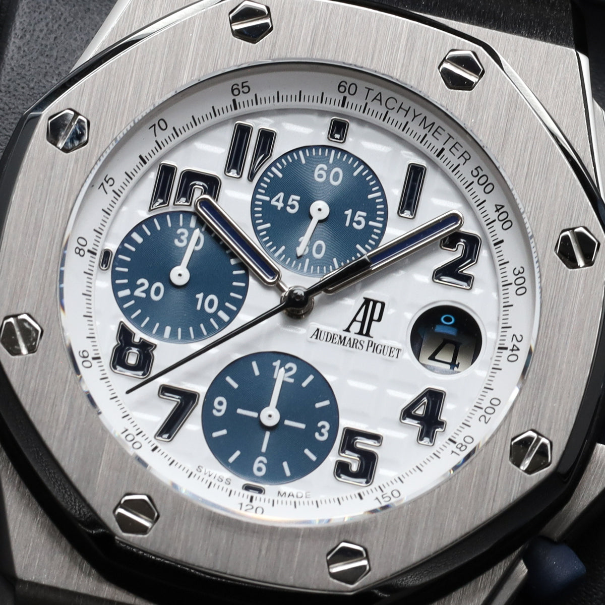 Audemars Piguet Royal Oak Offsore 42mm Stainless steel White “Panda” Dial With Blue Subdials Octagonal Offshore Bezel Rubber strap 26170ST