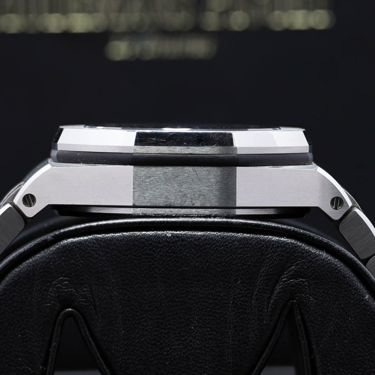 Audemars Piguet Royal Oak Offshore The Beast 2023 Complete 42mm Stainless Steel Blue Méga Tapisserie Dial Stainless Steel Stainless Steel Integrated Bracelet 26237ST