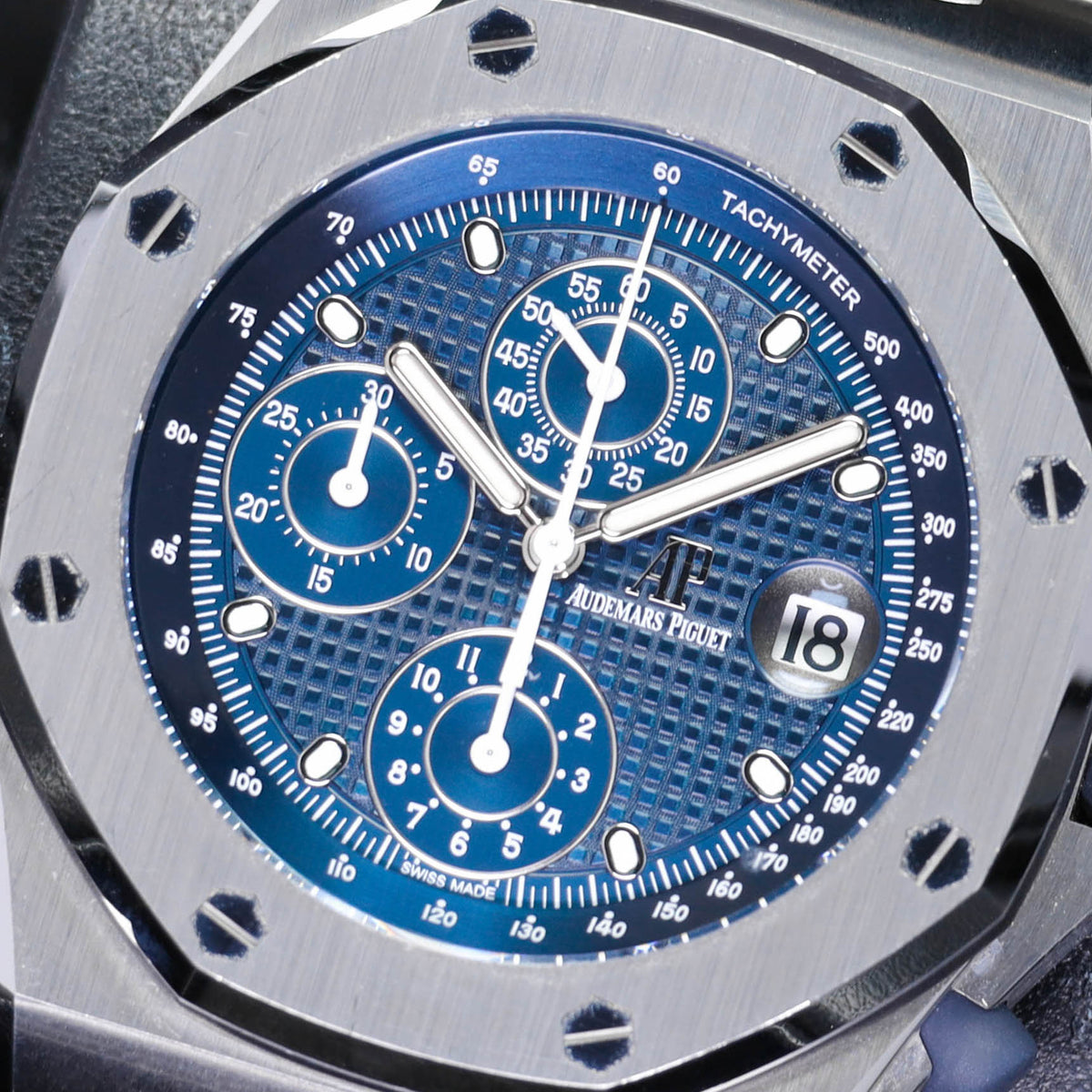 Audemars Piguet Royal Oak Offshore The Beast 2023 Complete 42mm Stainless Steel Blue Méga Tapisserie Dial Stainless Steel Stainless Steel Integrated Bracelet 26237ST