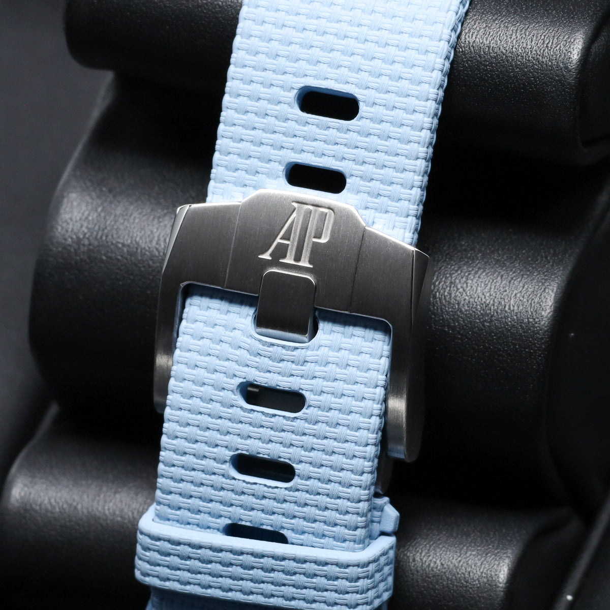 Audemars Piguet Royal Oak Offshore 2025 Complete 42mm Stainless Steel Blue Dial Stainless Steel Bezel Blue Rubber Strap 26238ST