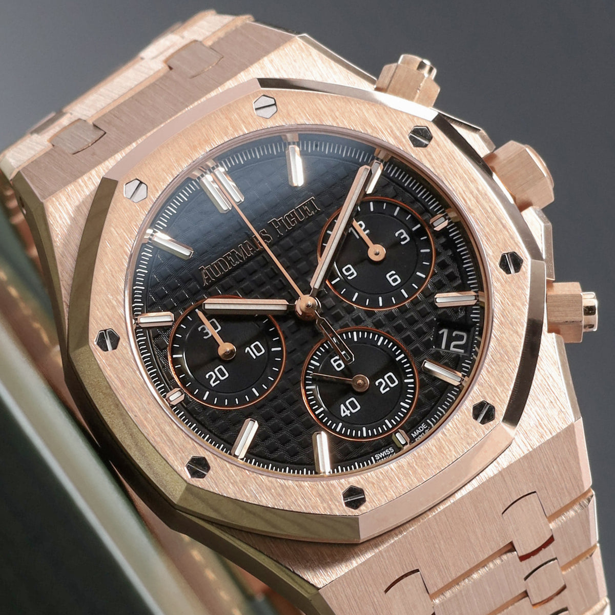 Audemars Piguet Royal Oak 2022 Complete 41mm 18k Rose Gold Black with Grande Tapisserie Dial 18k Rose Gold Bezel 18k Rose Gold Bracelet 26240OR.OO.1320OR.02