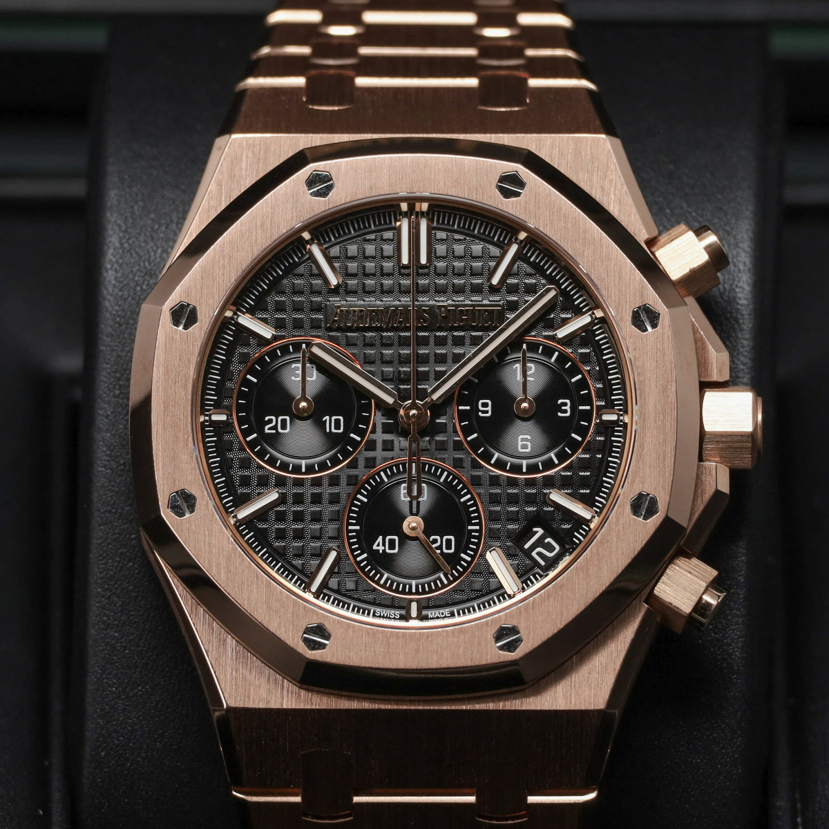 Audemars Piguet Royal Oak 2022 Complete 41mm 18k Rose Gold Black with Grande Tapisserie Dial 18k Rose Gold Bezel 18k Rose Gold Bracelet 26240OR.OO.1320OR.02