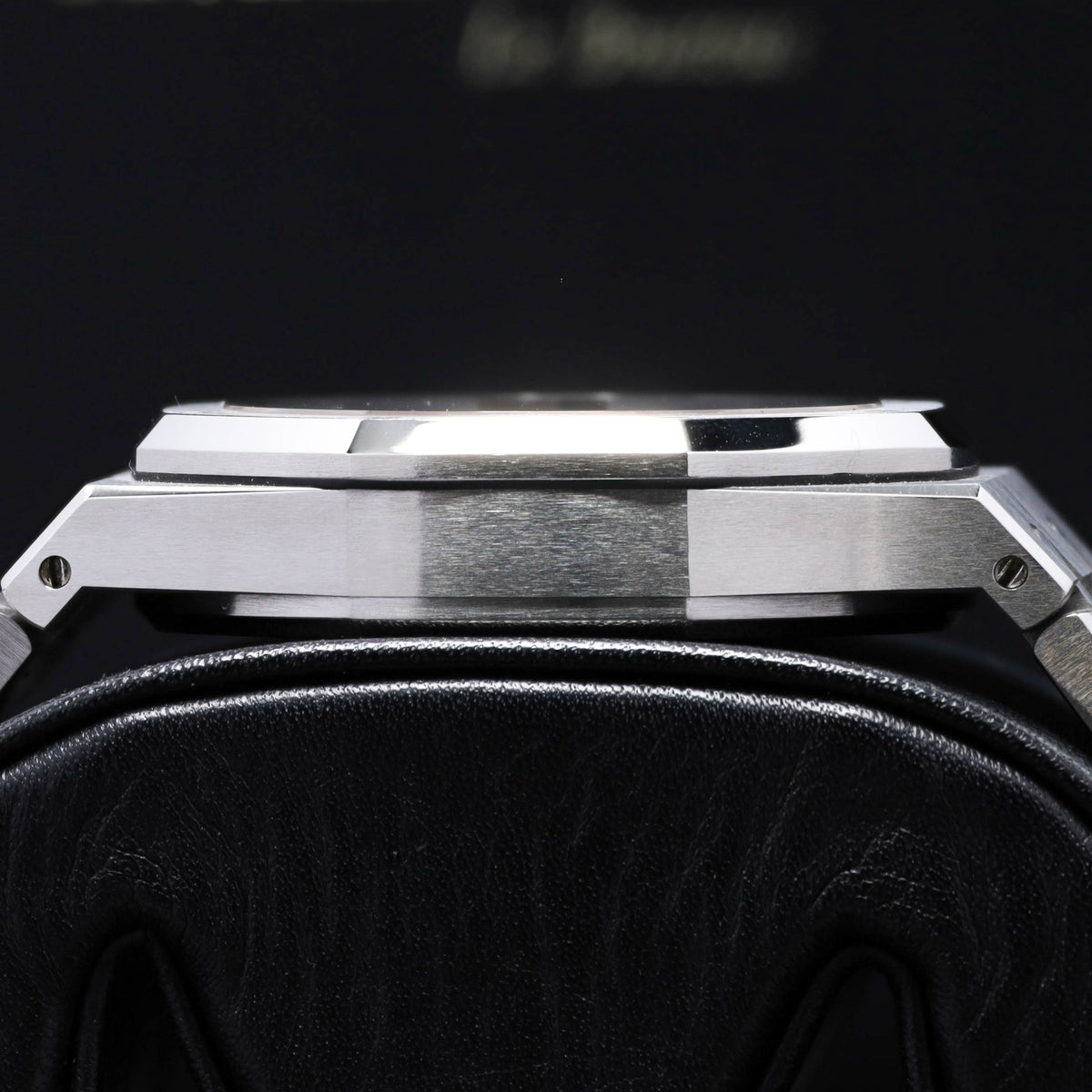 Audemars Piguet Royal Oak 2020 41mm Stainless Steel Black Grande Tapisserie Dial Stainless Steel Bezel Stainless Steel Integrated Bracelet 26331ST.OO.1220ST.02