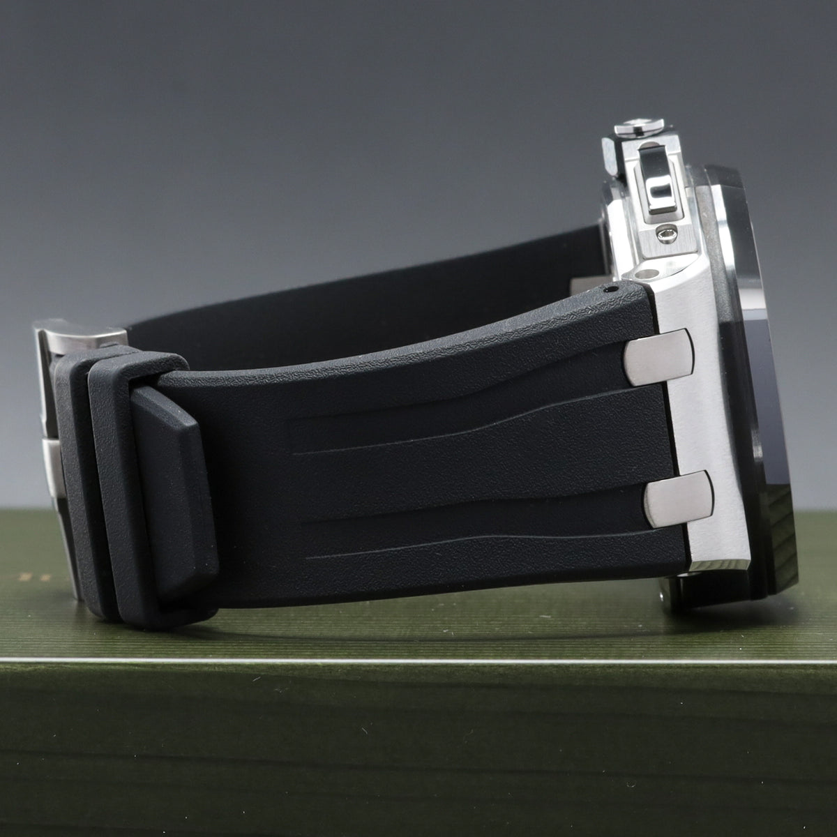 Audemars Piguet Royal Oak Offshore 44mm Stainless Steel Case Panda Dial Black Ceramic Bezel Black Rubber Strap 26400SO