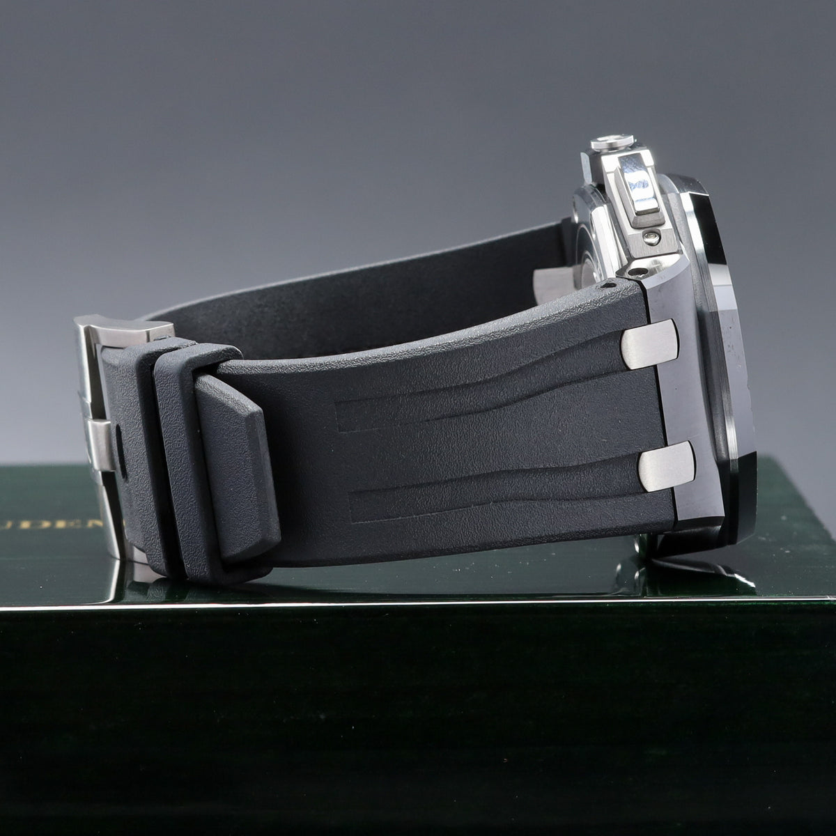 Audemars Piguet Royal Oak Offshore Chronograph Complete 44mm Black Ceramic Case Gray Dial Bezel Rubber Strap 26405CE.OO.A002CA.01