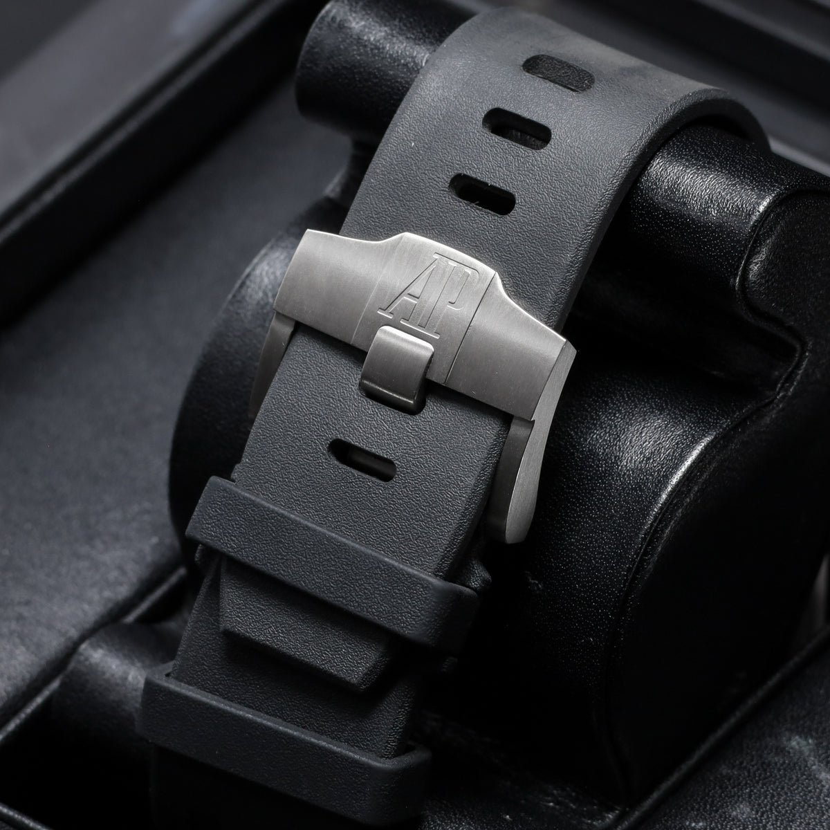 Audemars Piguet Royal Oak Offshore Chronograph Complete 44mm Black Ceramic Case Gray Dial Bezel Rubber Strap 26405CE.OO.A002CA.01