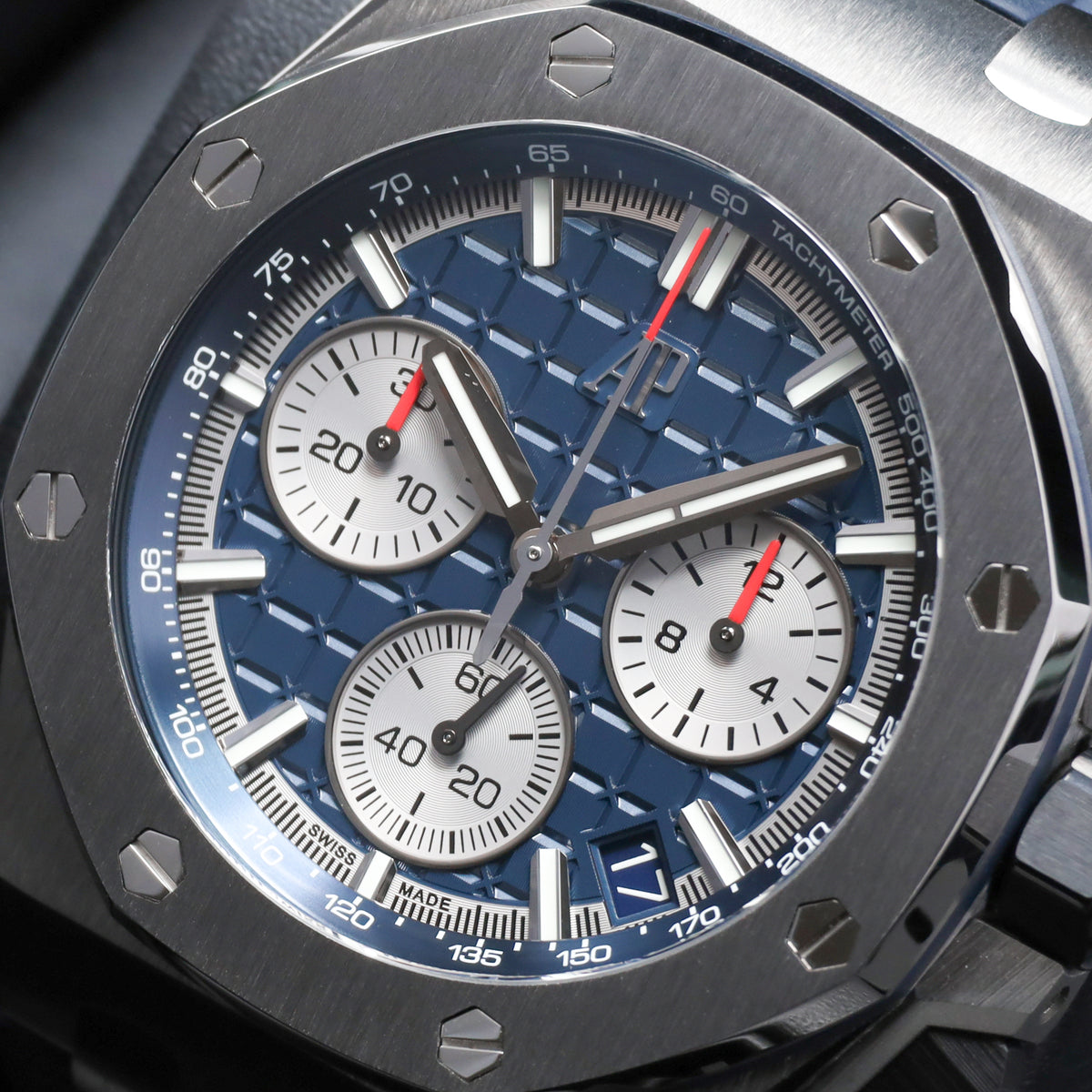 Audemars Piguet Royal Oak Offshore 2023 Complete 43mm Titanium Blue “Méga Tapisserie” Dial Titanium Bezel Blue Rubber Strap 26420TI