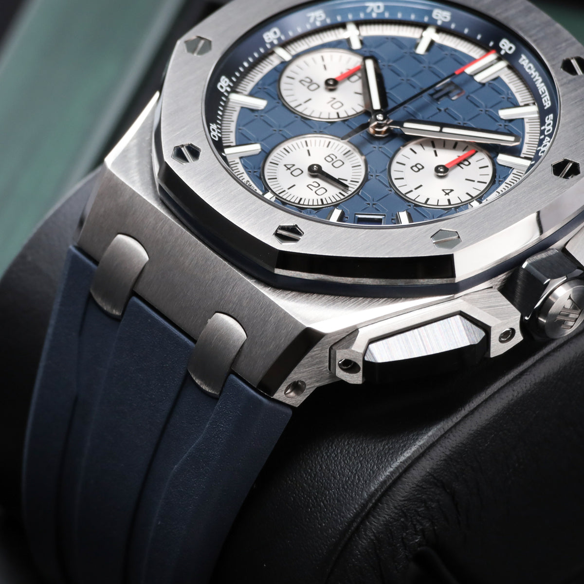 Audemars Piguet Royal Oak Offshore 2023 Complete 43mm Titanium Blue “Méga Tapisserie” Dial Titanium Bezel Blue Rubber Strap 26420TI