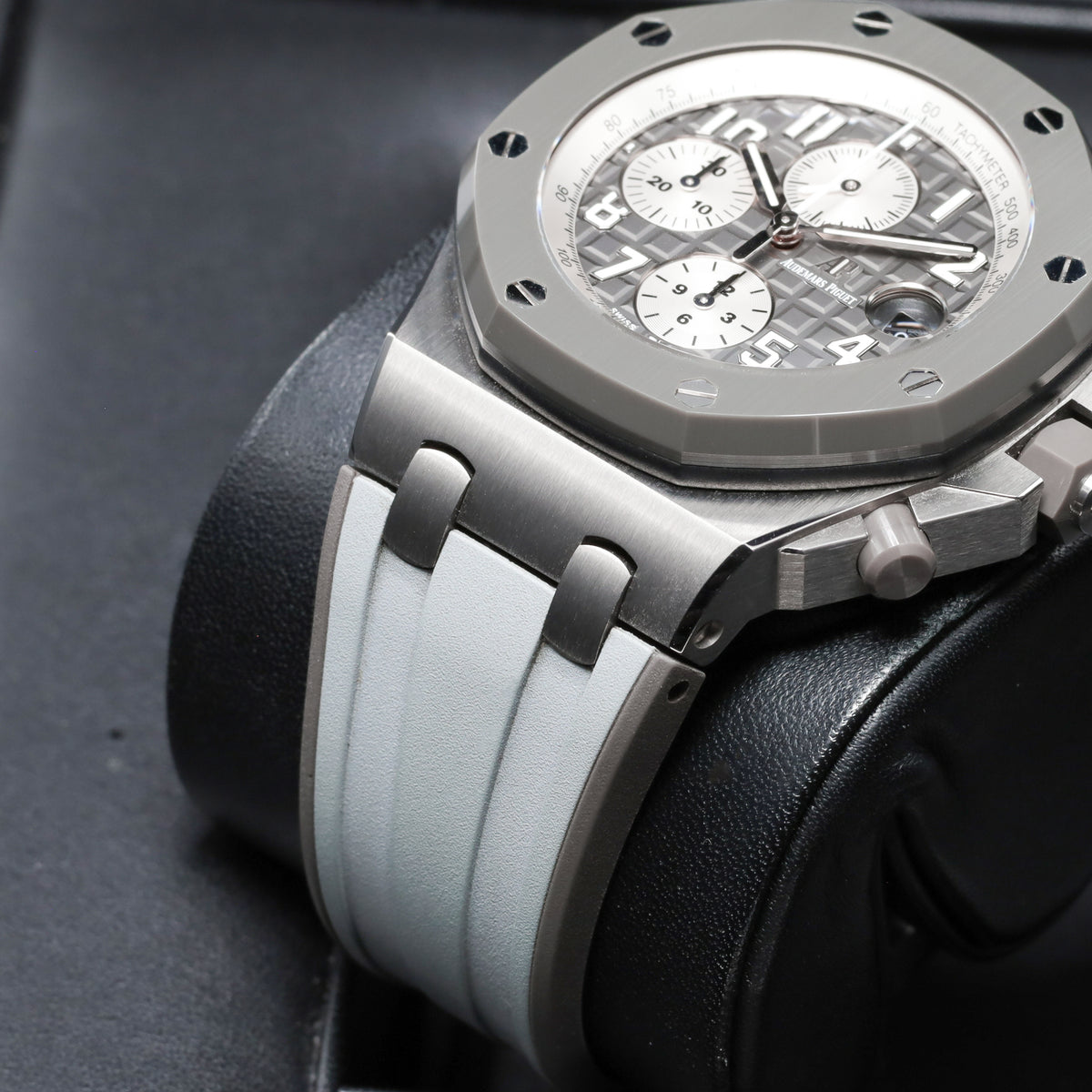 Audemars Piguet Royal Oak Offshore 2019 Complete 42mm Titanium Grey “Méga Tapisserie” Dial Grey Ceramic Bezel Grey Rubber Strap with Titanium Pin Buckle  26470IO