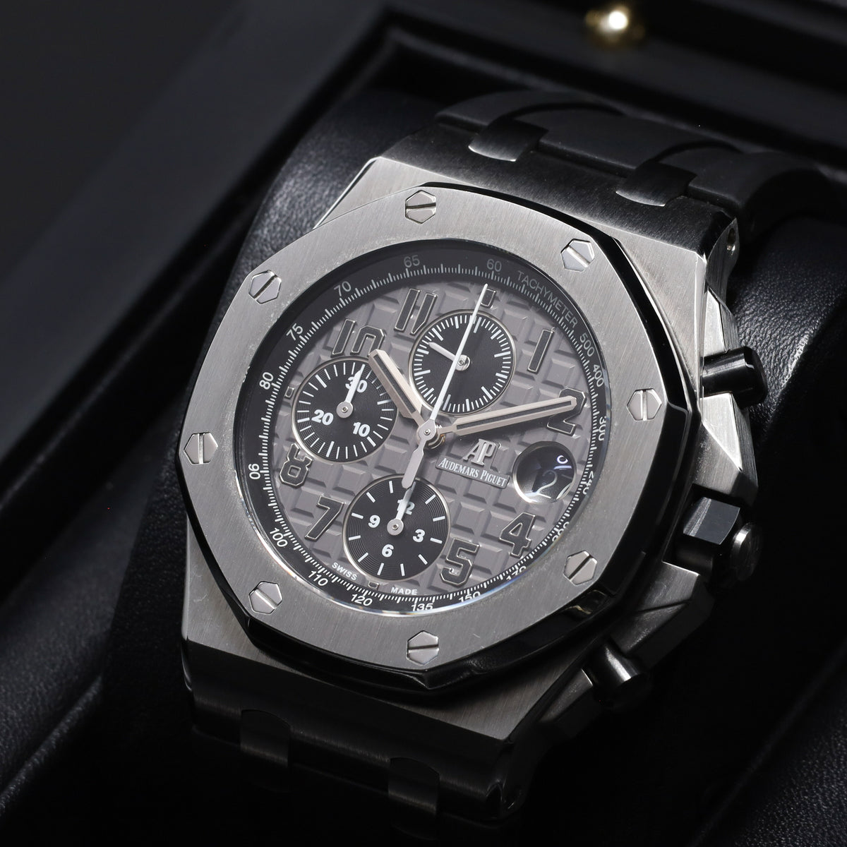 Audemars Piguet ROO Elephant 2016 Complete 42mm Stainless Steel Grey Méga Tapisserie Black Subdials Stainless Steel Octagonal Bezel Black Rubber Strap 26470ST