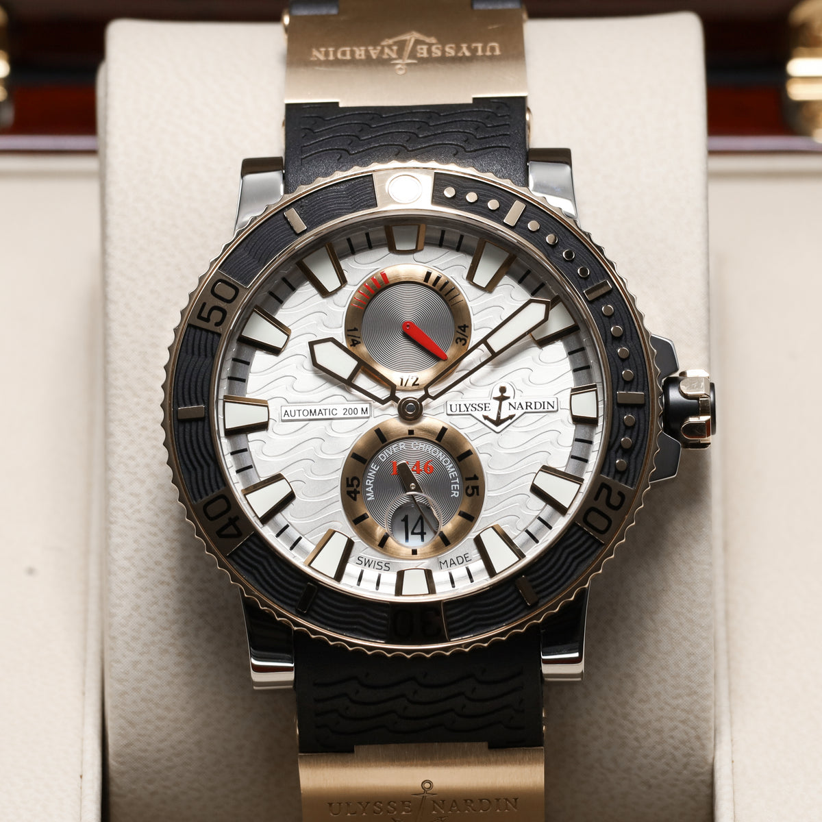 Ulysse Nardin Maxi Marine Diver 2016 Complete 43mm Titanium and 18k Rose Gold White Wave Dial Titanium with 18k Rose Gold Bezel Rubber Strap 265-90