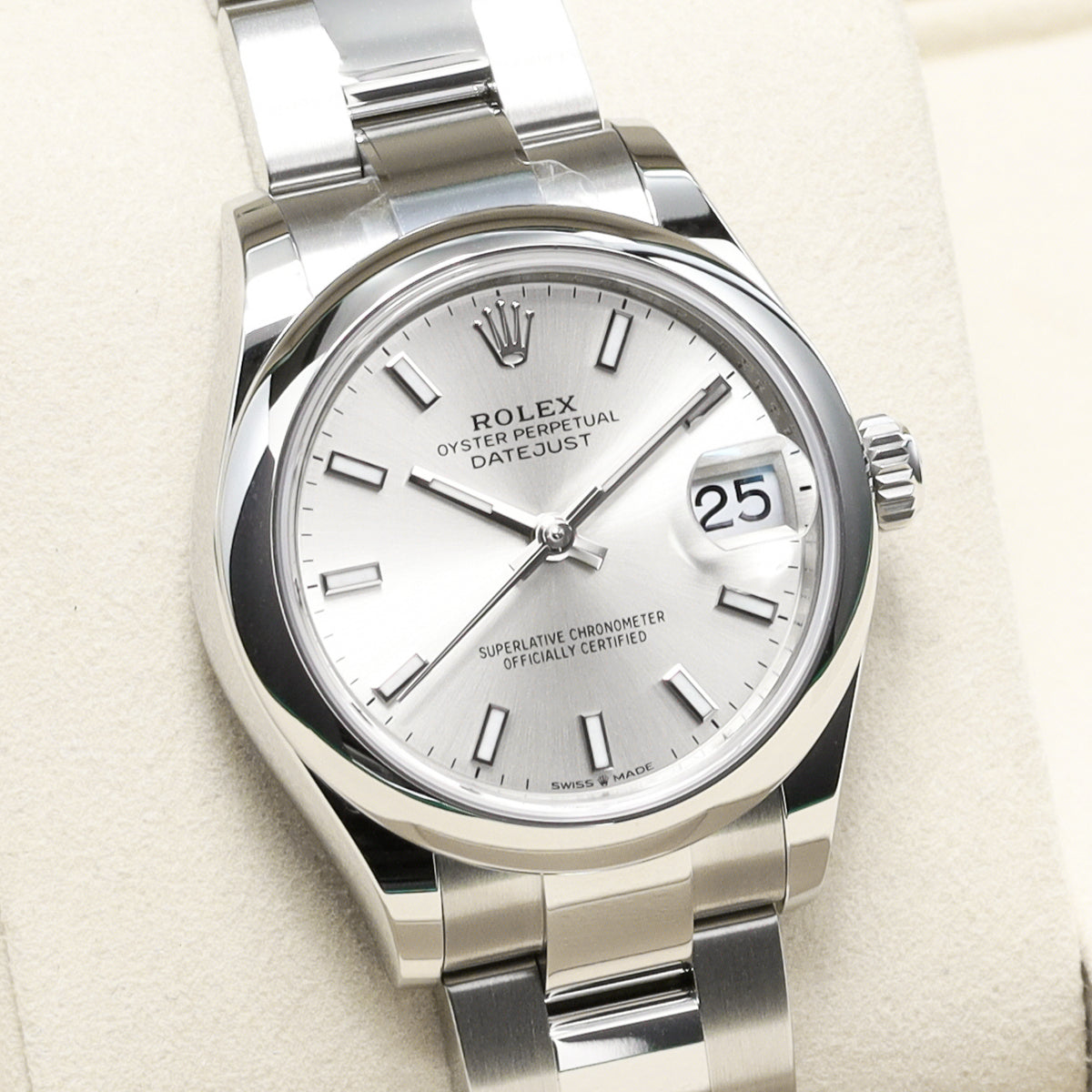 Rolex Oyster Perpetual 2026  Complete 31mm Oystersteel Silver Dial Smooth Bezel Oyster Bracelet 278240