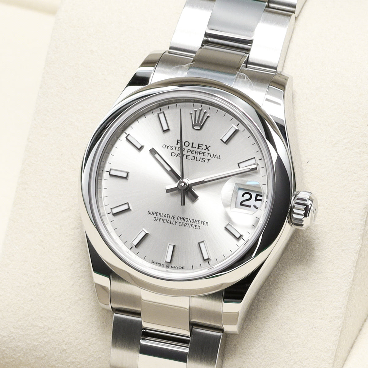 Rolex Oyster Perpetual 2026  Complete 31mm Oystersteel Silver Dial Smooth Bezel Oyster Bracelet 278240