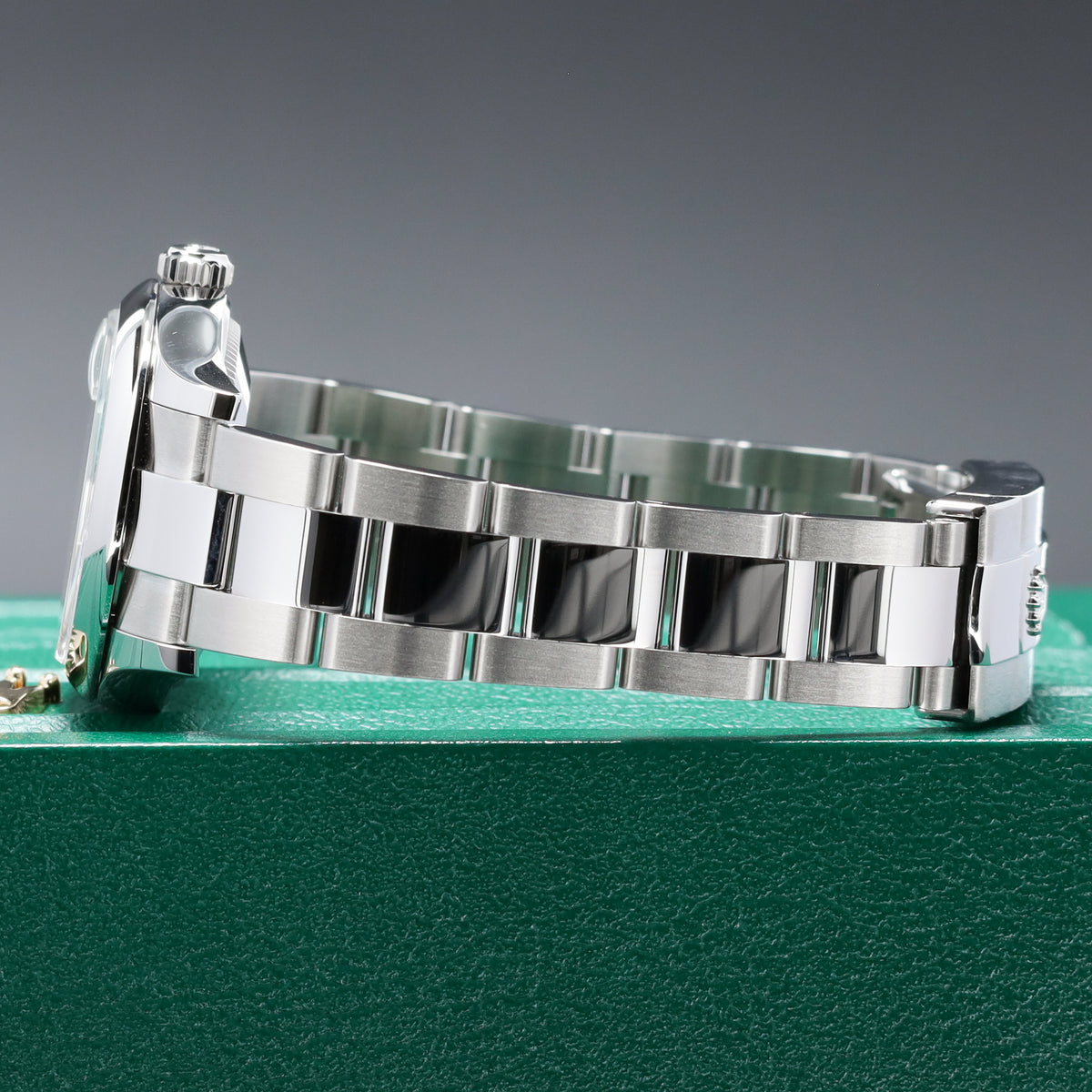 Rolex Datejust 31 2025 Complete 31mm Oystersteel Green Smooth Bezel Oyster Bracelet 278240