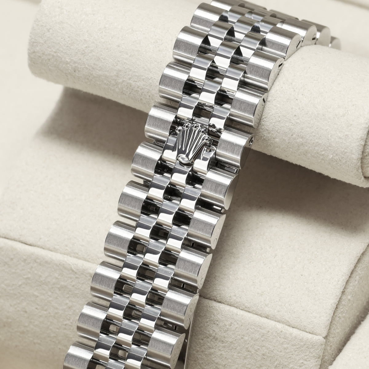 Rolex Datejust 2025 Complete 31mm Oystersteel Green Dial Fluted Bezel Jubilee Bracelet 278274