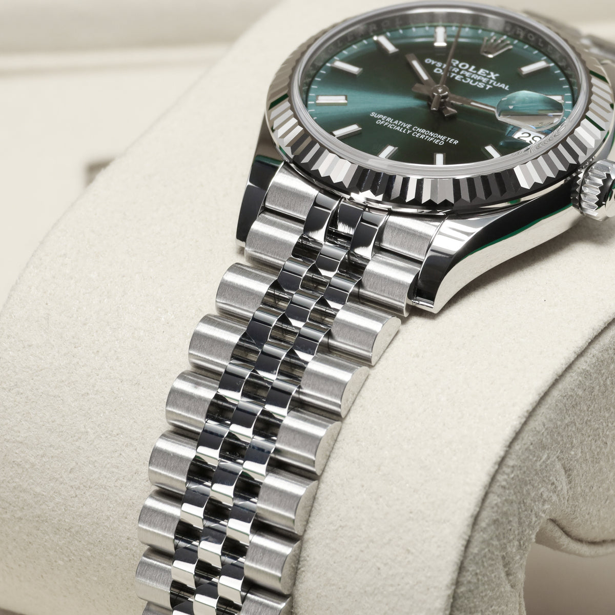 Rolex Datejust 2025 Complete 31mm Oystersteel Green Dial Fluted Bezel Jubilee Bracelet 278274