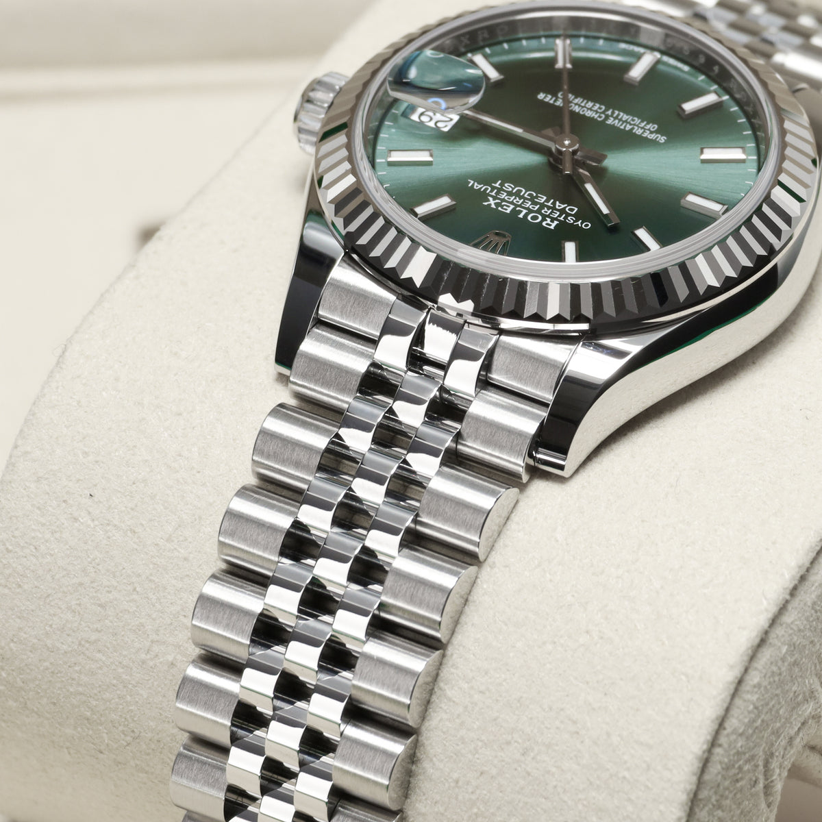 Rolex Datejust 2025 Complete 31mm Oystersteel Green Dial Fluted Bezel Jubilee Bracelet 278274