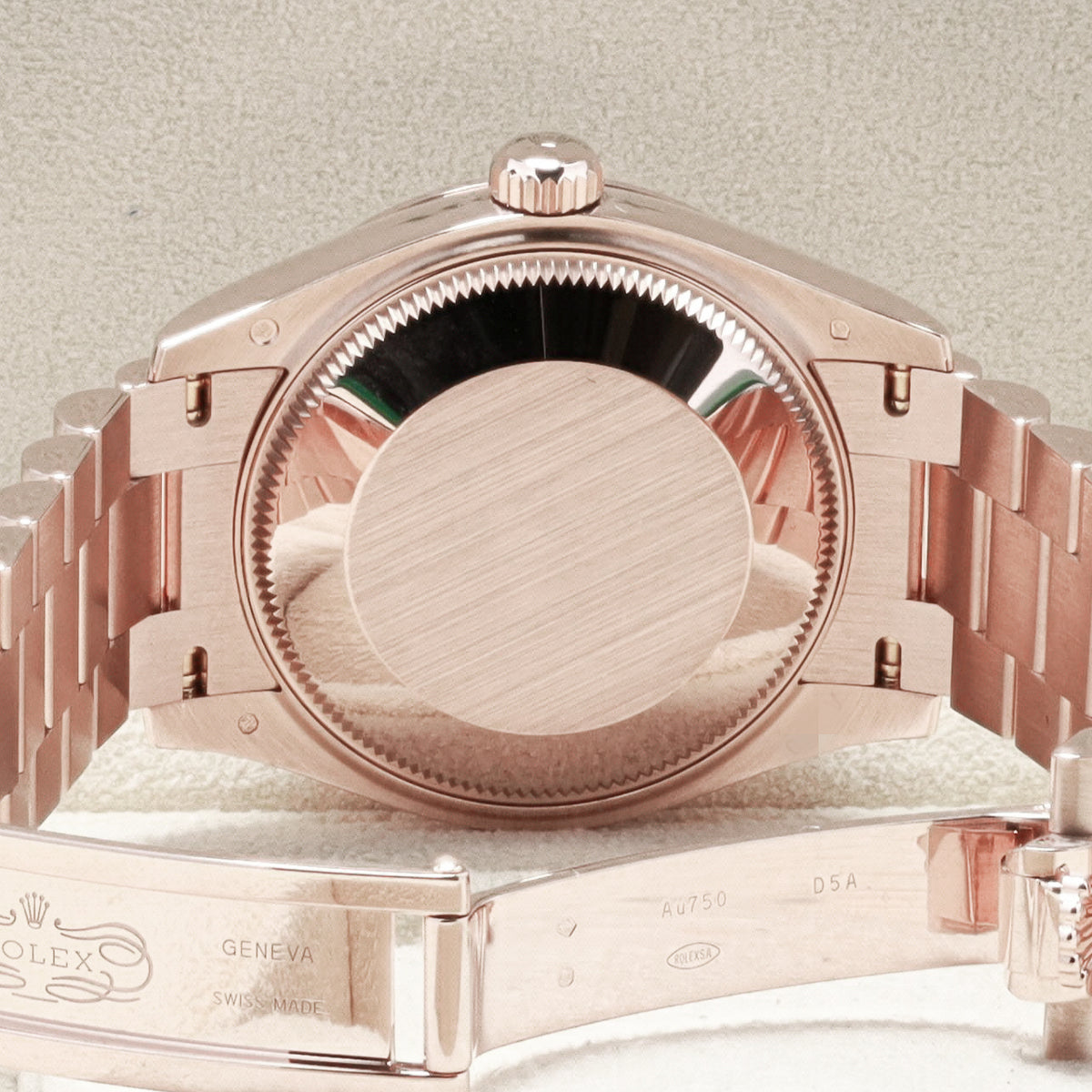 Rolex Datejst 2021 Complete 31mm 18k Everose Gold Rose Champagne Dial 18k Everose Gold Fluted Bezel President Bracelet 278275