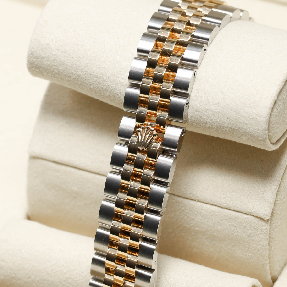Rolex Datejust 2026 Complete 28mm Oystersteel Yellow Gold Silver Star Diamond Dial Yellow Gold Fluted Bezel Jubilee Bracelet 279173