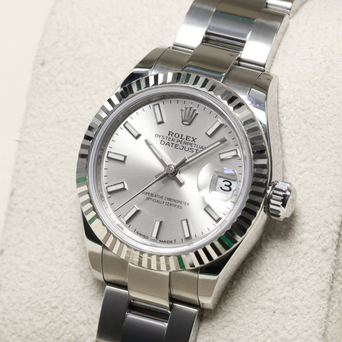 Rolex Datejust 28mm Oystersteel Silver Dial 18k White Gold Fluted Bezel Jubilee Bracelet 279174