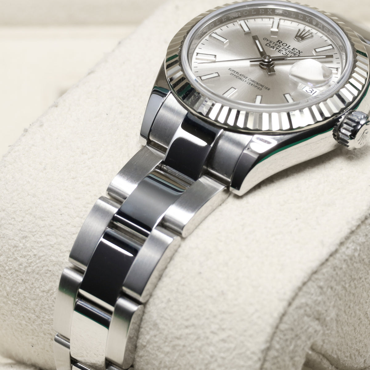 Rolex Datejust 28mm Oystersteel Silver Dial 18k White Gold Fluted Bezel Jubilee Bracelet 279174