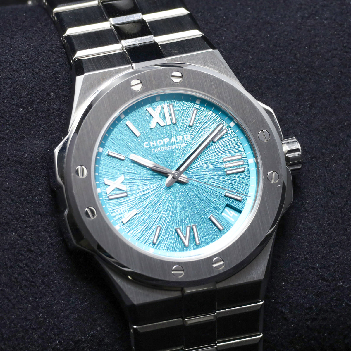 Chopard Alpine Eagle 2025 Complete 41mm Stainless Steel Teal with Roman Numerals Dial Stainless Steel Bezel Stainless Steel Integrated Bracelet 298600-3016