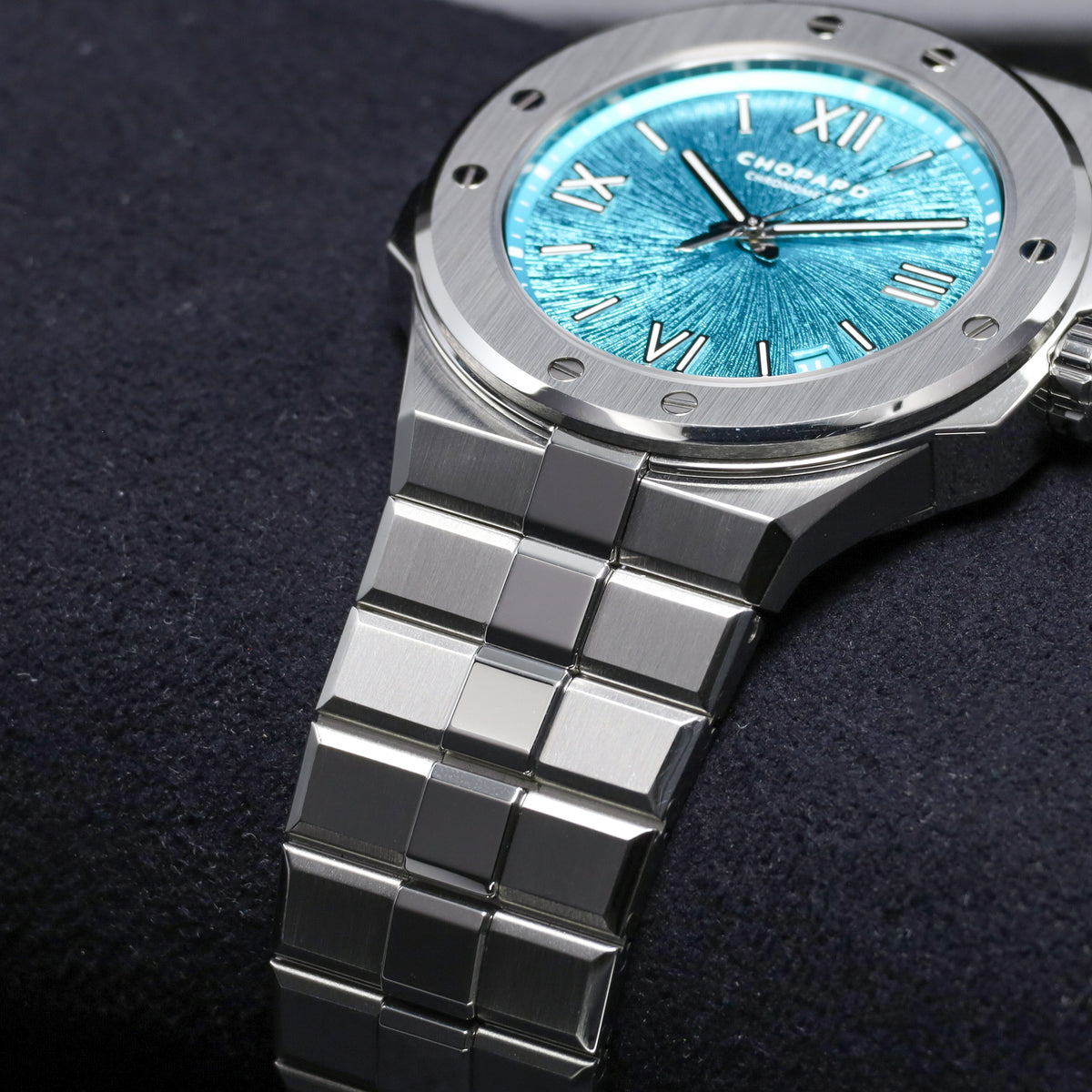 Chopard Alpine Eagle 2025 Complete 41mm Stainless Steel Teal with Roman Numerals Dial Stainless Steel Bezel Stainless Steel Integrated Bracelet 298600-3016