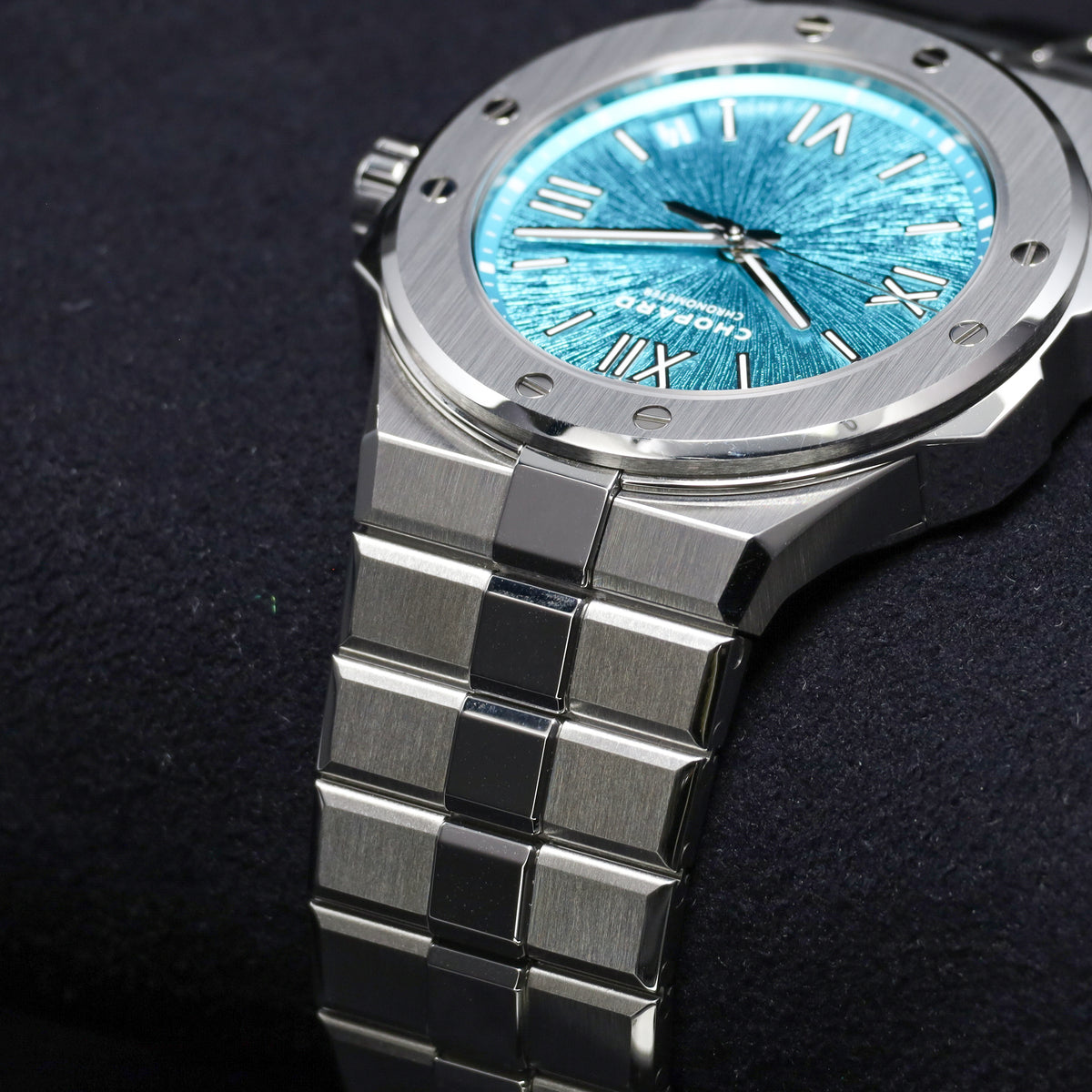 Chopard Alpine Eagle 2025 Complete 41mm Stainless Steel Teal with Roman Numerals Dial Stainless Steel Bezel Stainless Steel Integrated Bracelet 298600-3016