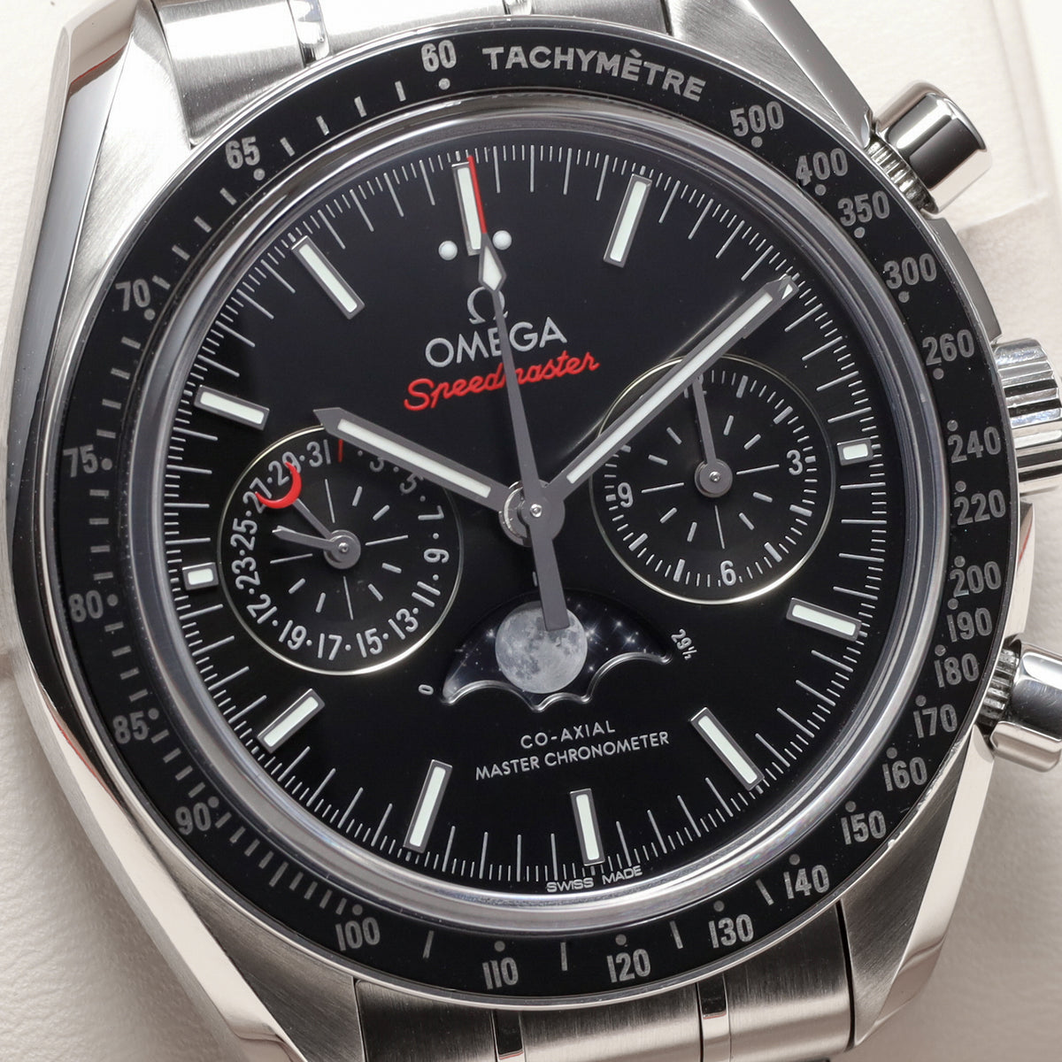 Omega Speedmaster Moonphase Moonwatch Moonphase 2023 Complete 44mm Steel Case Black Dial Black Ceramic Bezel Bracelet 304.30.44.52.01.001