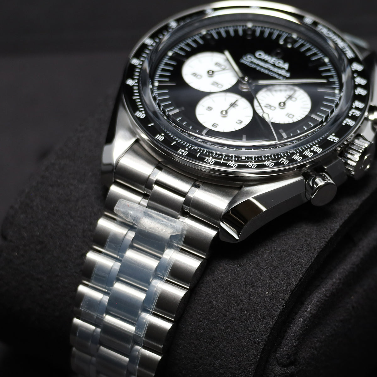 Omega Speedmaster Reverse Panda 2026 Complete 42mm Stainless steel Black with white sub-dials Black anodized aluminum tachymeter bezel Stainless steel 310.30.42.50.01.004