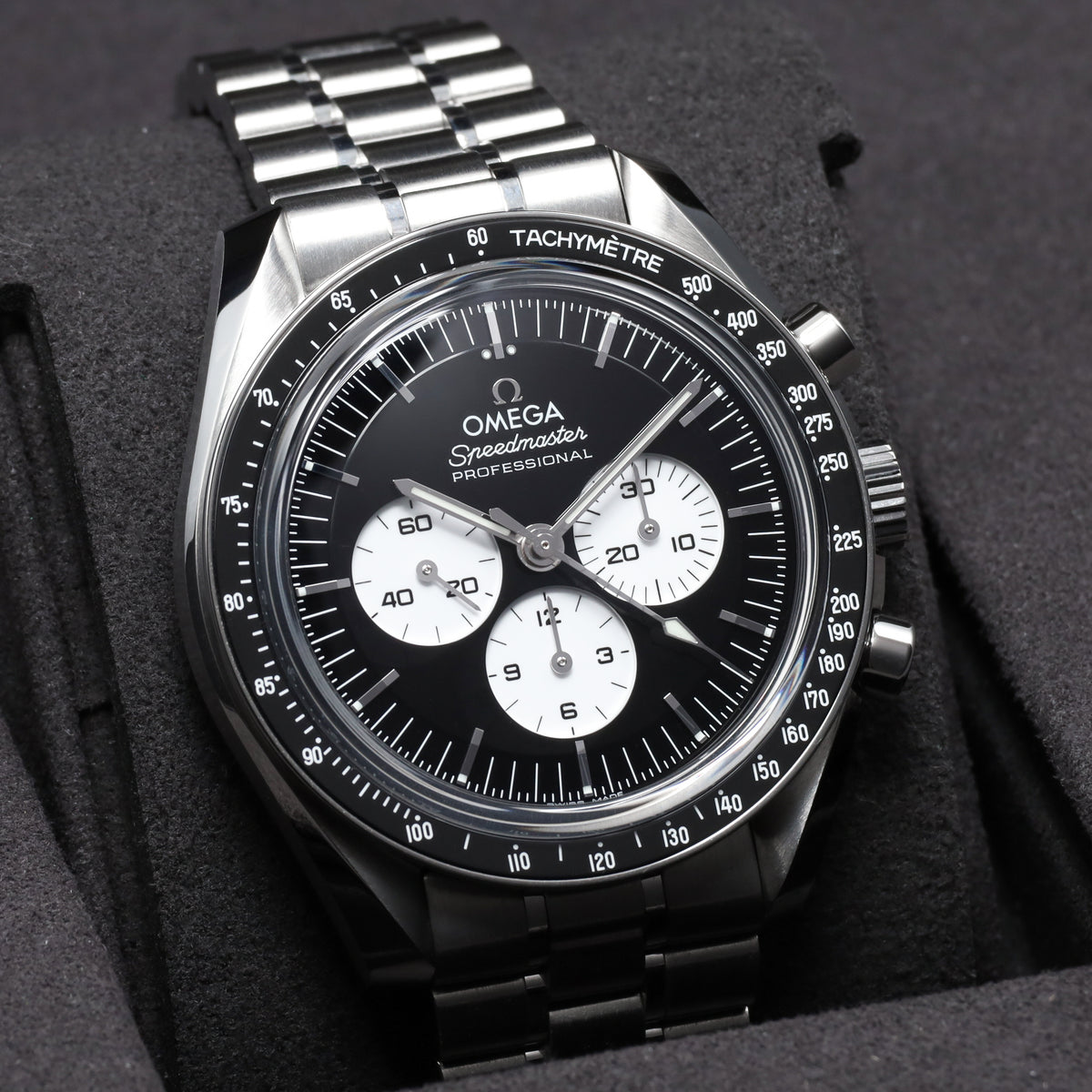 Omega SpeedMaster 2026 Complete 42mm Stainless Steel Black Lacquer with White Sub-Dials Black Ceramic Tachymeter Bezel : Stainless Steel Bracelet with Folding Clasp 310.30.42.50.01.004
