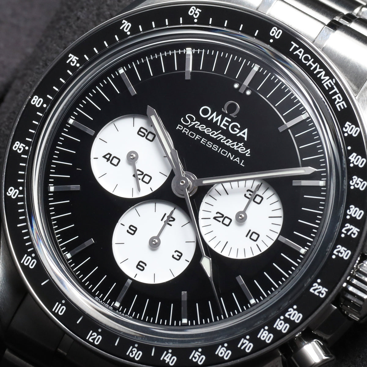 Omega SpeedMaster 2026 Complete 42mm Stainless Steel Black Lacquer with White Sub-Dials Black Ceramic Tachymeter Bezel : Stainless Steel Bracelet with Folding Clasp 310.30.42.50.01.004