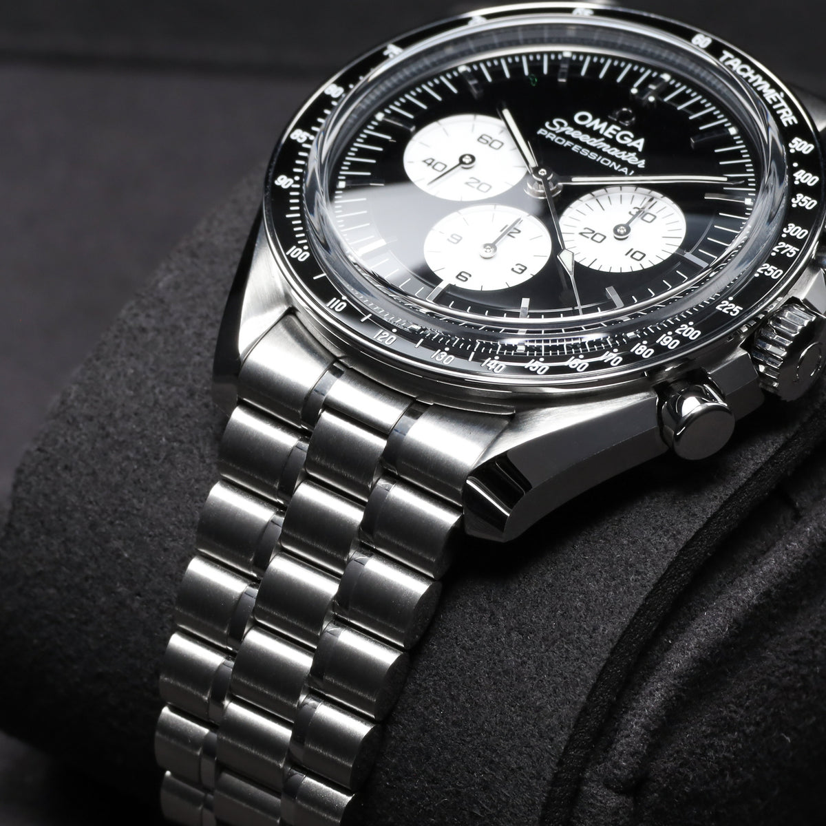 Omega SpeedMaster 2026 Complete 42mm Stainless Steel Black Lacquer with White Sub-Dials Black Ceramic Tachymeter Bezel : Stainless Steel Bracelet with Folding Clasp 310.30.42.50.01.004