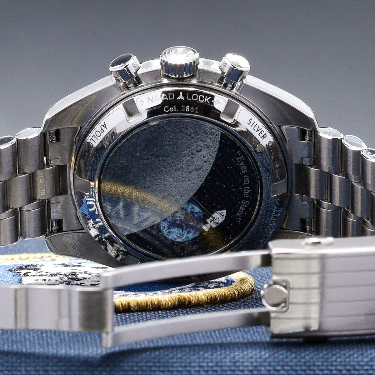 Omega Speedmaster Silver Snoopy Award 2024 Complete 42mm Steel Case White Blue Dial Blue Ceramic Bezel Bracelet310.32.42.50.02.001