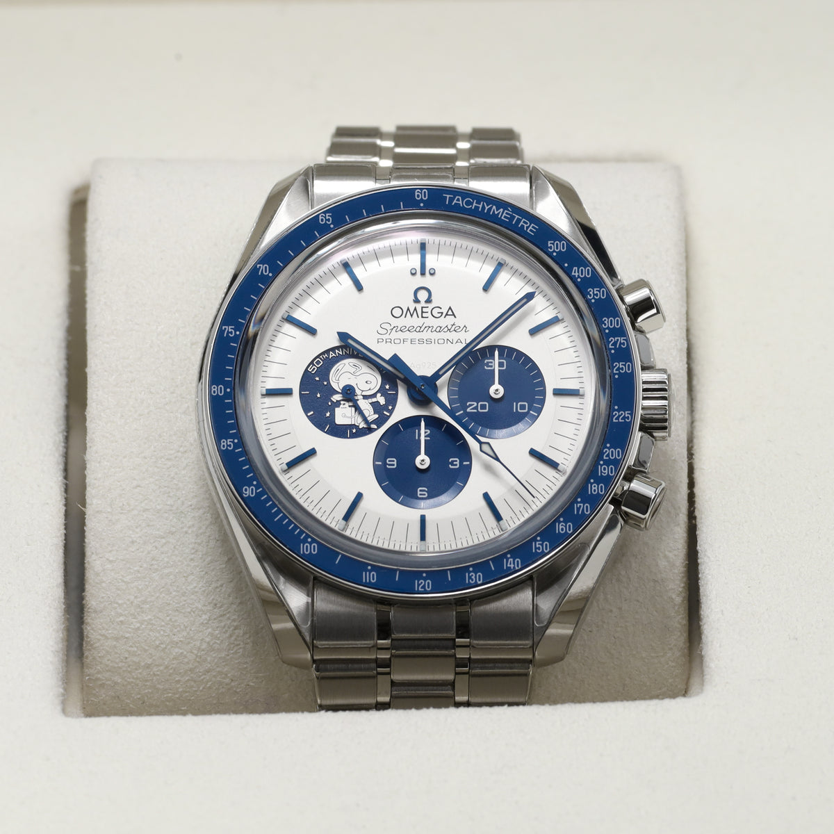 Omega Speedmaster Silver Snoopy Award 2024 Complete 42mm Steel Case White Blue Dial Blue Ceramic Bezel Bracelet310.32.42.50.02.001