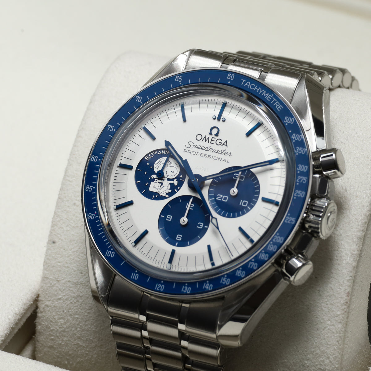Omega Speedmaster Snoopy 2024 Complete 42mm Steel Case Silver-White With Blue Accents Dial Blue Ceramic Tachymeter Bezel Steel Bracelet 310.32.42.50.02.001