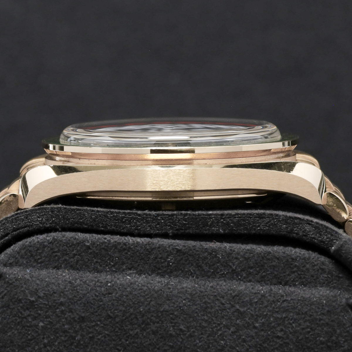 Omega Speedmaster 2022 Complete 42mm 18k Moonshine Gold Green Dial Ceramic Tachymeter Bezel 18k Moonshine Gold Bracelet 310.60.42.50.10.001