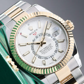Rolex Sky Dweller Complete 42mm Oystersteel and Yellow Gold White Dial Yellow Gold Fluted Bezel Two-Tone Oyster Bracelet 326933