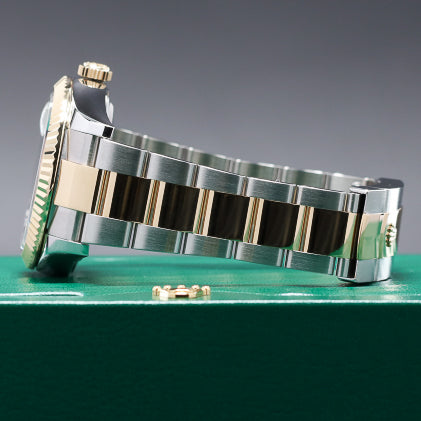 Rolex Sky Dweller Complete 42mm Oystersteel and Yellow Gold White Dial Yellow Gold Fluted Bezel Two-Tone Oyster Bracelet 326933