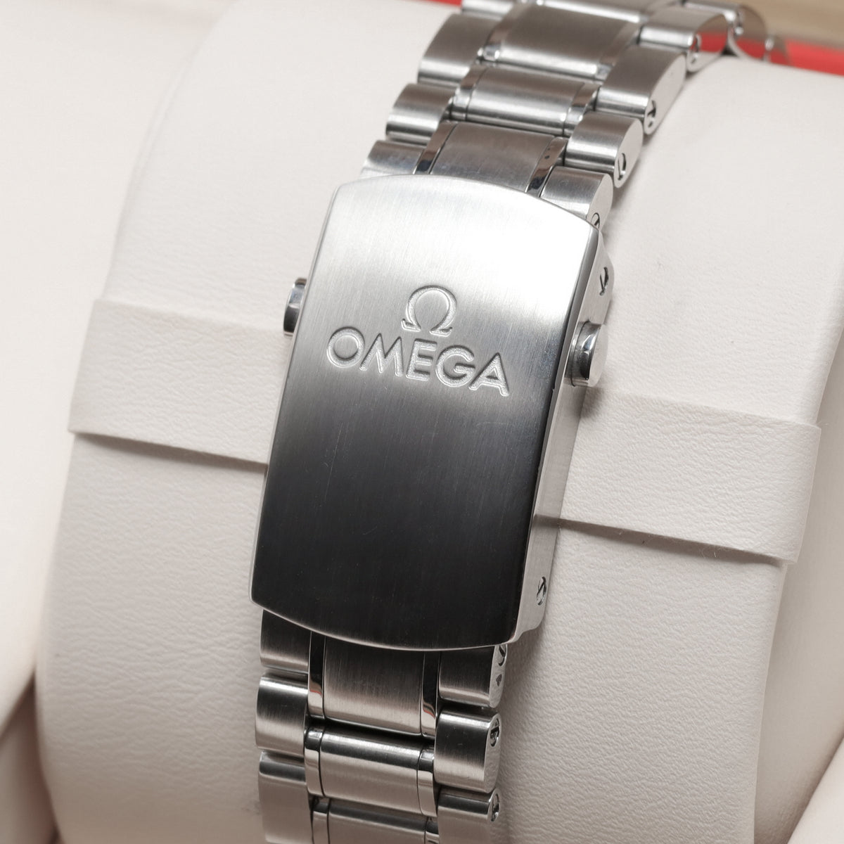 Omega Speedmaster 2022 Complete 44.25mm Stainless Steel Black Racing Dial Black Ceramic Bezel Stainless Steel Bracelet 329.30.44.51.01.001